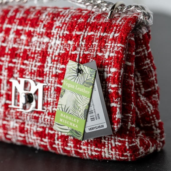 Badgley Mischka Light Red Textured Messenger Bag/ Chain Strap/ NWT - Picture 4 of 5